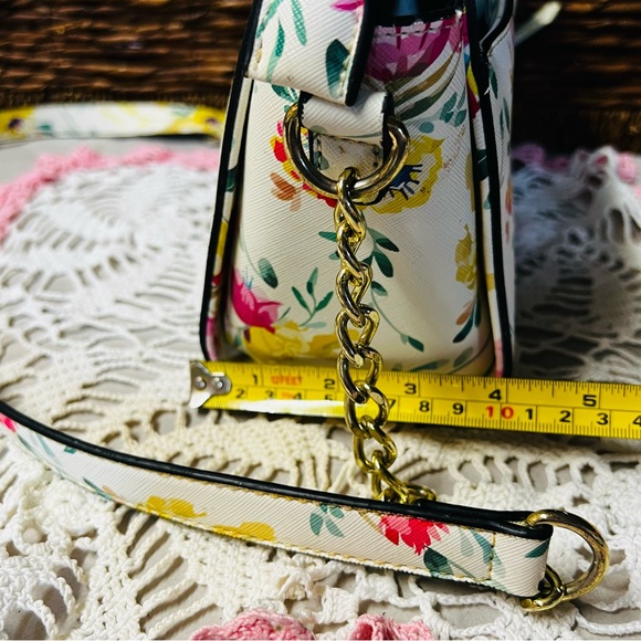 Steve Madden Floral Blexi Crossbody Bag Purse - Picture 10 of 14